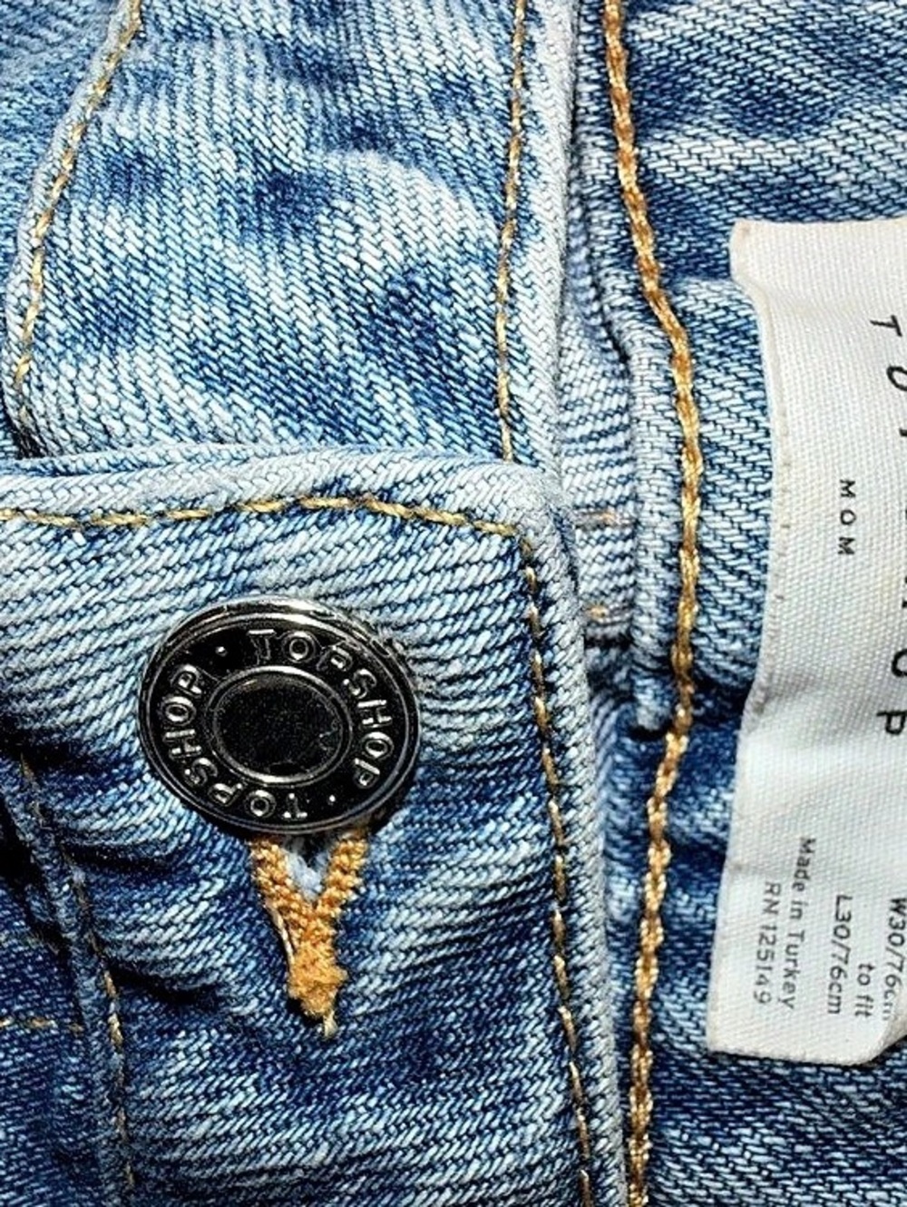 Topshop Mom Jeans W30 L30 Light Wash Distressed High Rise Tapered - Picture 7 of 11